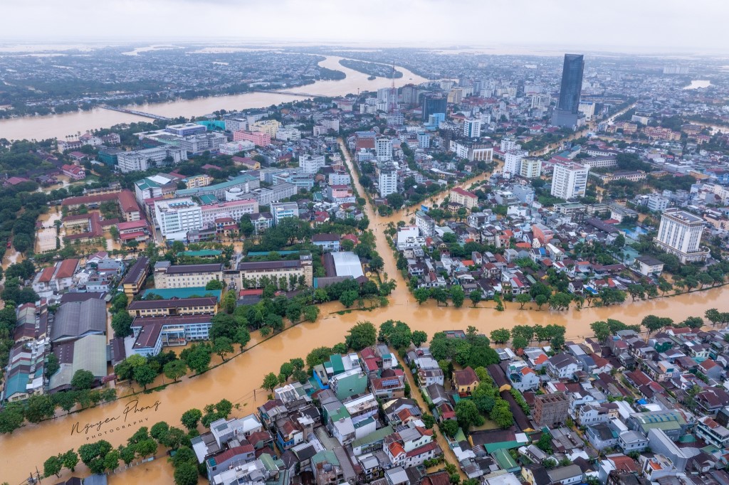 hue_lu lut hue_hue ngap lut_thientai_luluthue_phat giao hue32.jpg